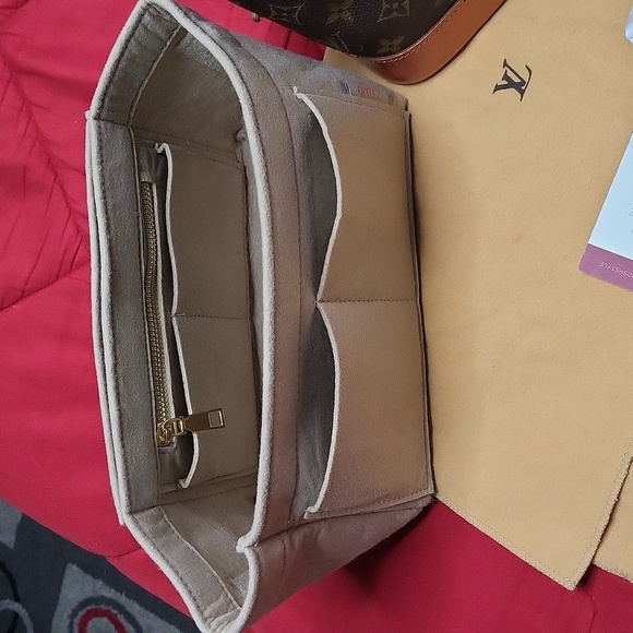 ππHOST PICK ππ  π― Authentic Louis Vuitton Alma ***FINAL PRICE*** - Picture 8 of 15